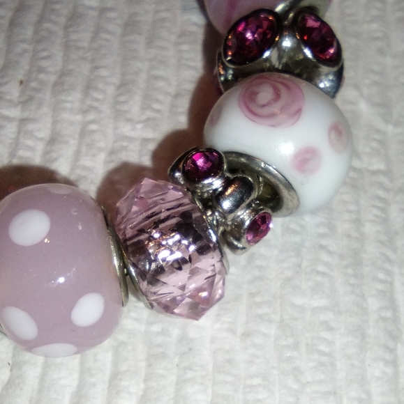 Full Pandora style charm bracelet - Picture 5 of 16